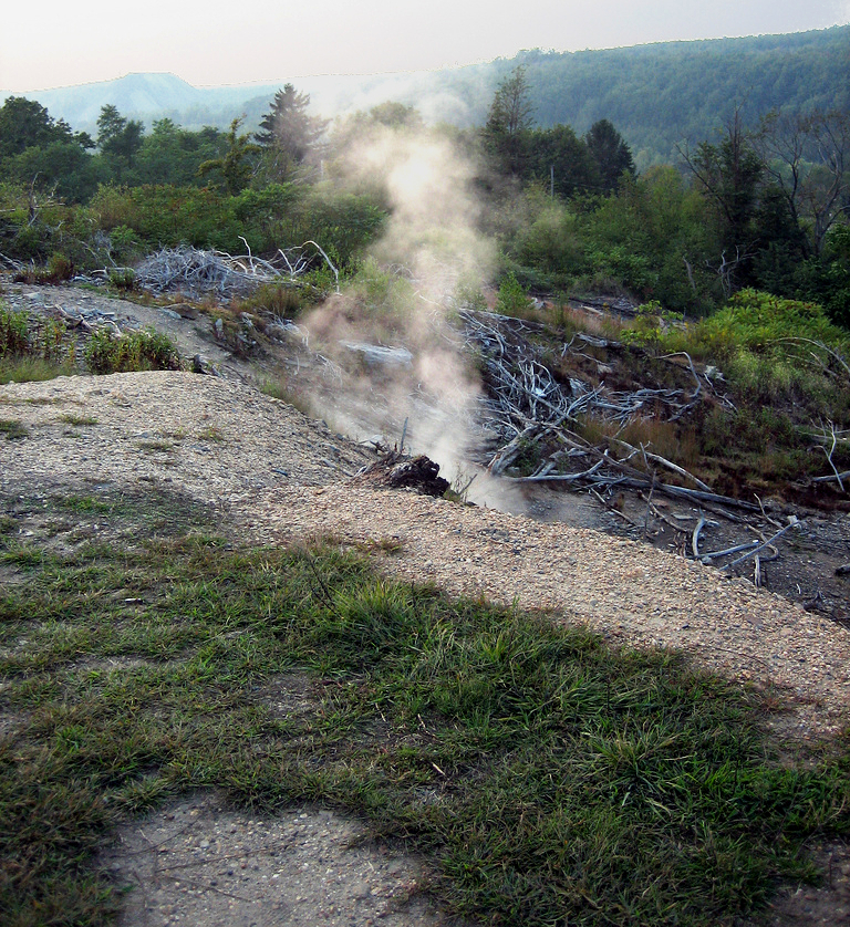 Centralia_smoke_rising