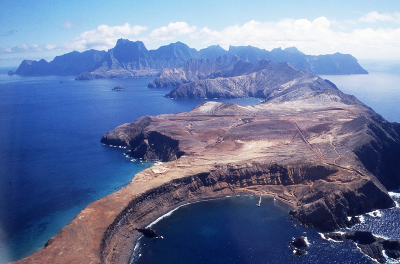 Mas a Tierra island Robinson Crusoe Selkirk