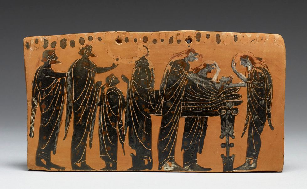 1280px-Gela_Painter_-_Black-Figure_'Pinax'_(Plaque)_-_Walters_48225